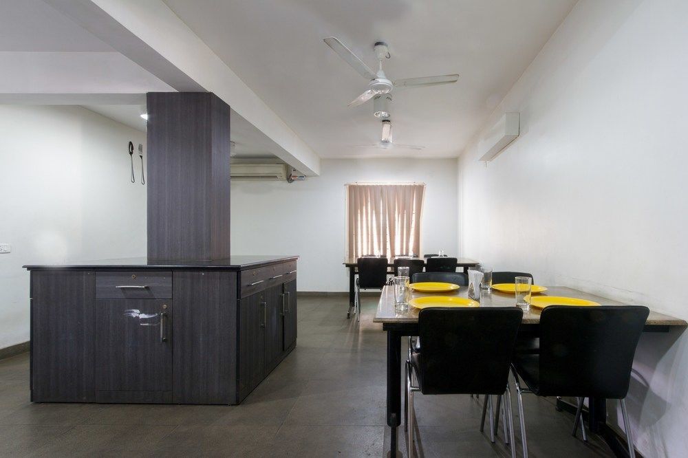 Fabhotel Eeasy Thiruvanmiyur Hotel